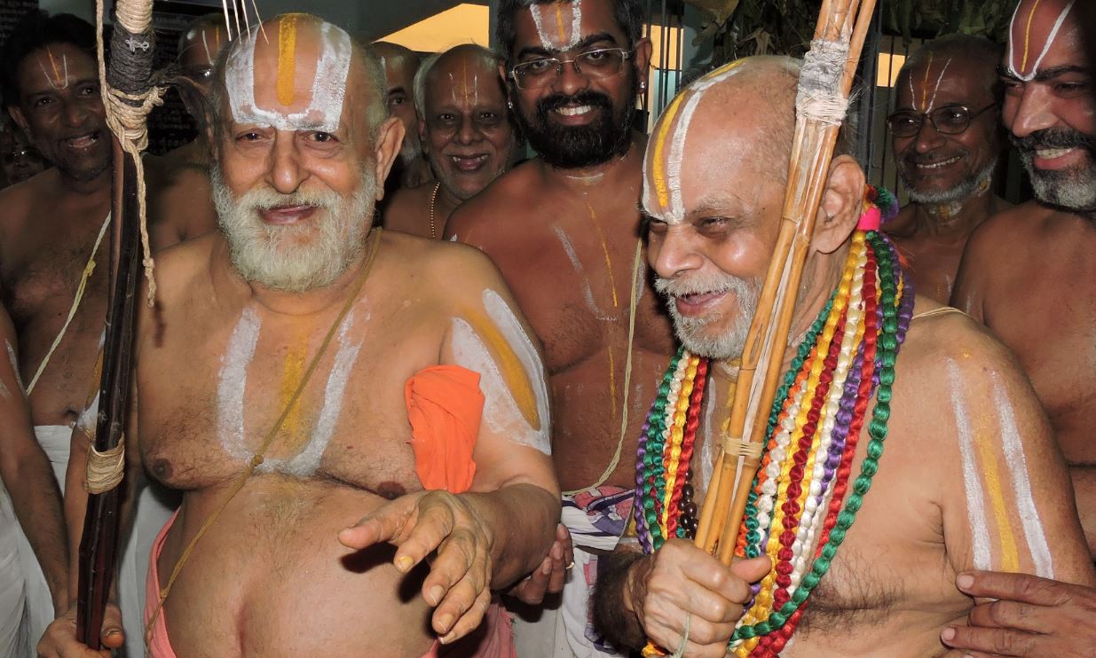 Srimushnam Andavan & Sri Raghuveera Mahadesikan at Poundarikapuram Ashramam-2 2015