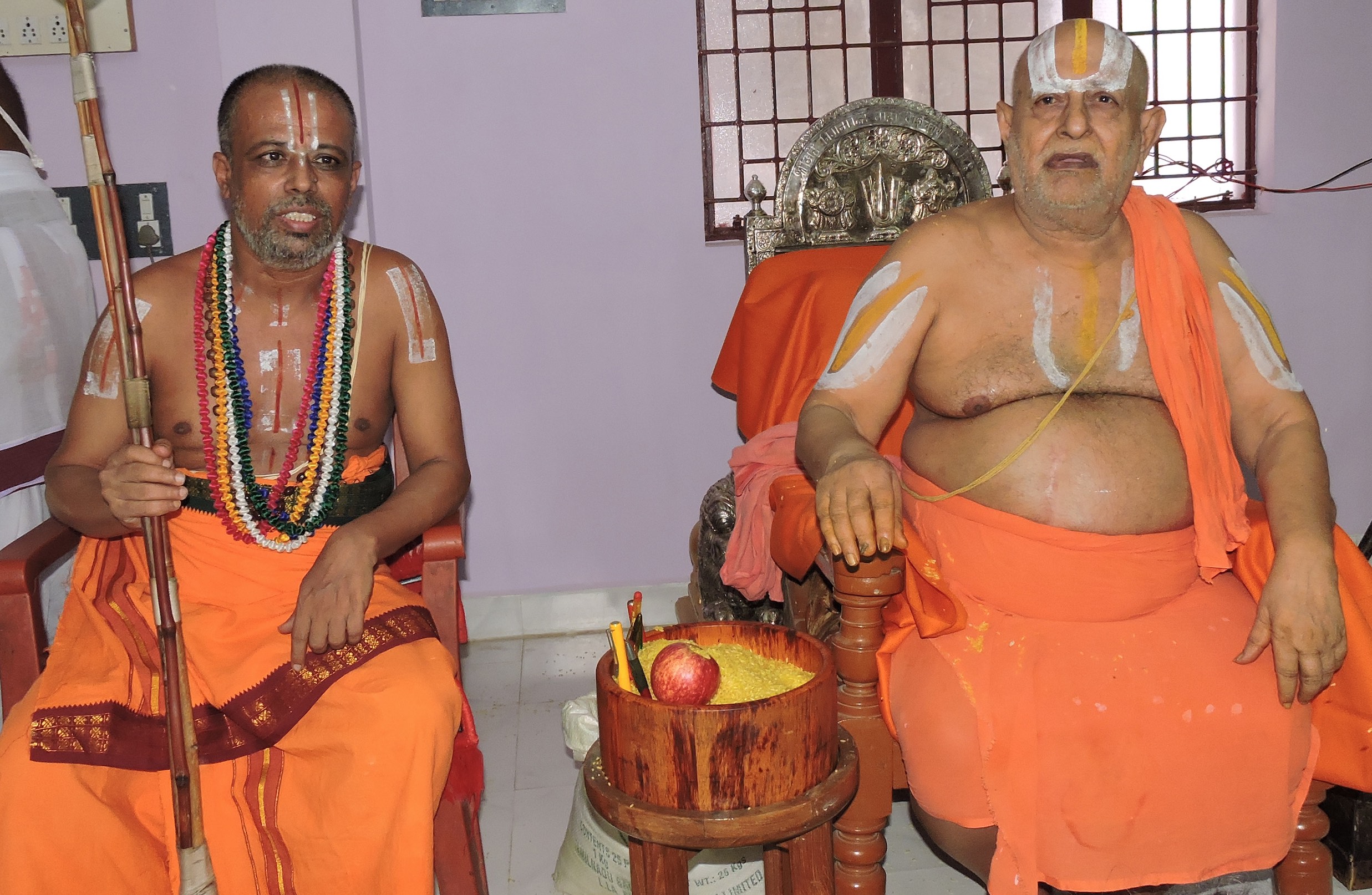 Srimushnam Andavan and Tirupathi Chinna Jeeyar