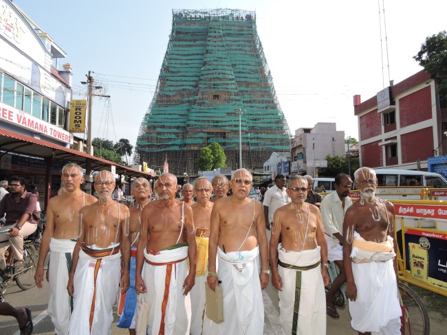 Srirangam Namperumal Gajendra Moksham Vaibhavam at Amma Mandapam  2015 16