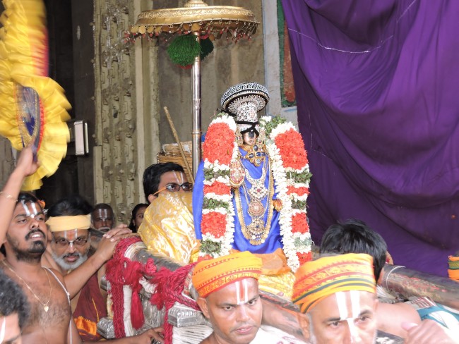 Srirangam Namperumal Gajendra Moksham Vaibhavam at Amma Mandapam  2015 44