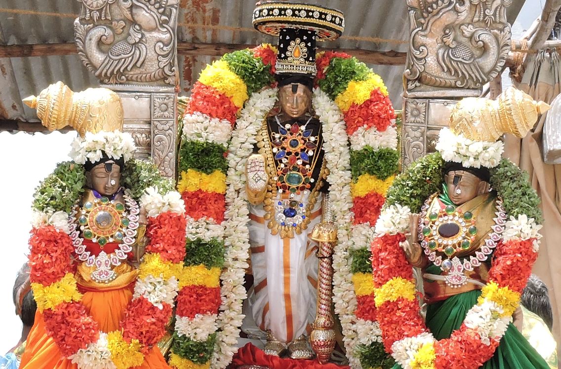 Thirukarambanoor Purushothaman Temple Brahmotsavam thiruther-3 2015
