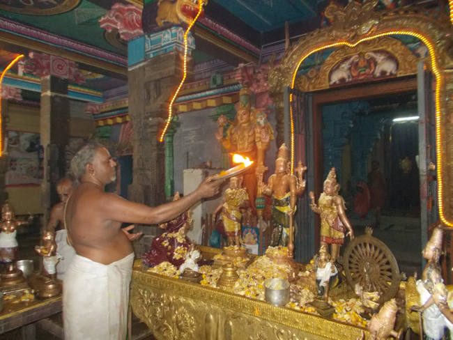 Theranzhundur Sri amaruviappan temple 04