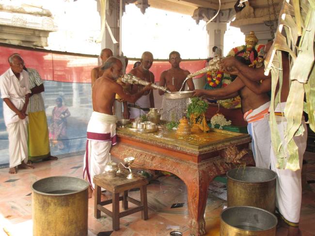 sri narasingapuram temple theerthavari 19