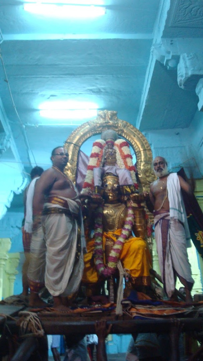 Kanchi Devarajaswami temple Aadi Garuda Sevai 2015-19