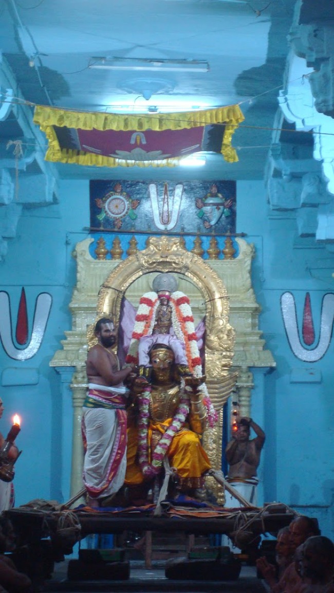 Kanchi Devarajaswami temple Aadi Garuda Sevai 2015-25
