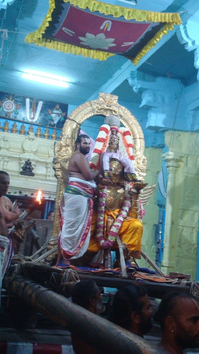 Kanchi Devarajaswami temple Aadi Garuda Sevai 2015-27