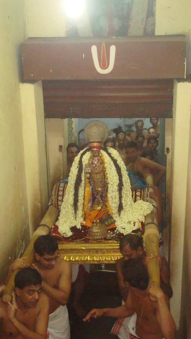 Kanchi Devarajaswami temple Alavandhar Satrumurai 2015-32