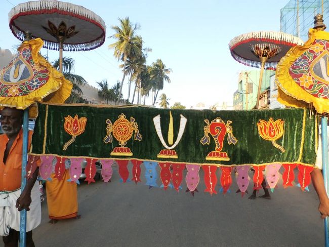 Srirangam Uthira veedhi Desikan Sannadhi Thiruvadipooram Utsavam day 4-2015 11