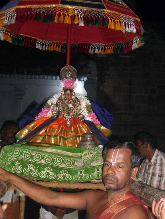 Thirukannamangai Sri Bhakthavatsala Perumal temple aadi velli thayar purappadu 2015-02