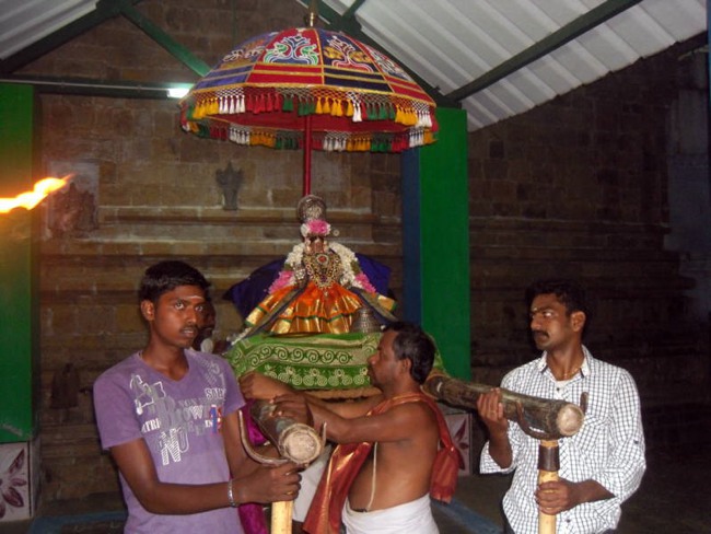 Thirukannamangai Sri Bhakthavatsala Perumal temple aadi velli thayar purappadu 2015-05