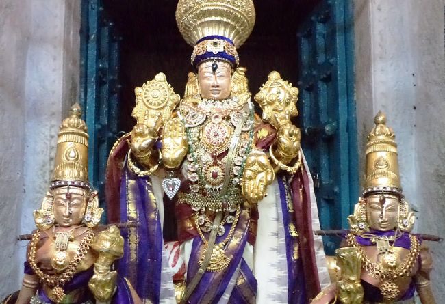 Thiruvelukkai Sri Azhagiya Singaperumal temple avathara utsvam thirumanjanam-2015 25