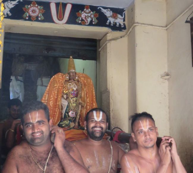 Kanchi Devarajaswami Temple avani Ammavasai purappadu 2015 01