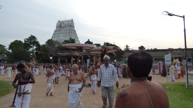 Kanchi Sri Devarajaswami TEmple Perundhevi Thayar Purattasi Sukravara Purappadu -2015-04
