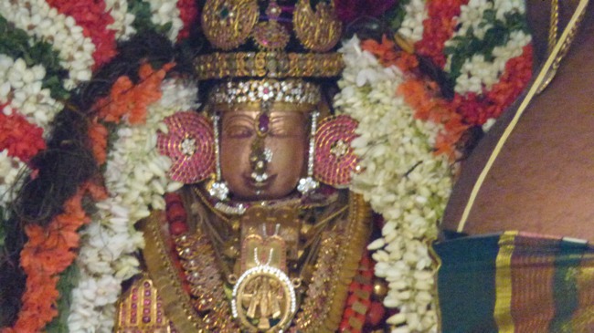 Kanchi Sri Devarajaswami TEmple Perundhevi Thayar Purattasi Sukravara Purappadu -2015-14