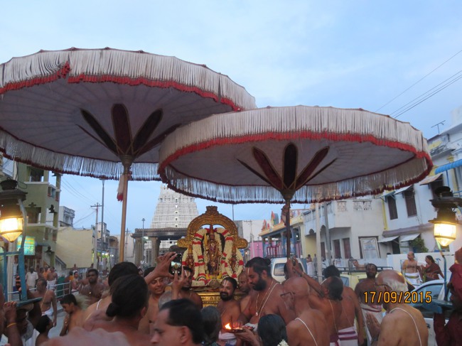 Kanchi Sri Devarajaswami TEmple Purattasi masapirappu Purappadu -2015-23