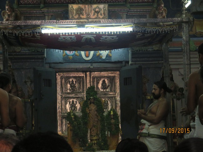 Kanchi Sri Devarajaswami TEmple Purattasi masapirappu Purappadu -2015-37