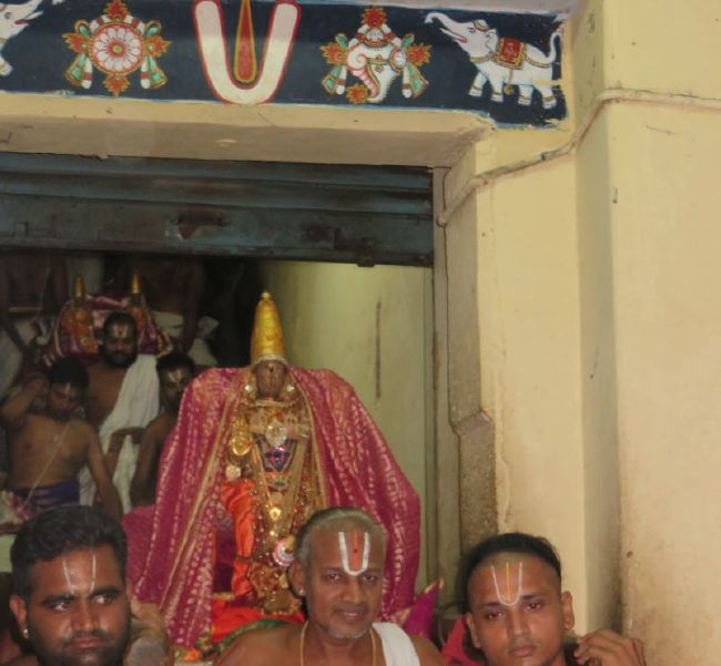 Kanchi Sri Devarajaswami Temple Sangu Pal  Utsavam 2015 03