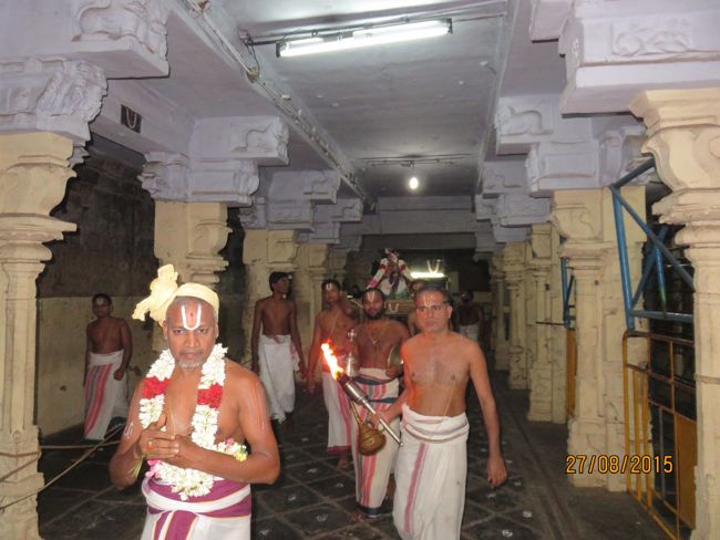 Kanchi-Sri-Varadaraja-Perumal-Anguraparnam_18.jpg