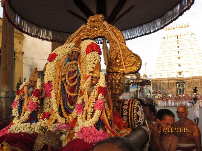 Kanchi-Sri-Varadaraja-Perumal-Pavitrostavam3_16.jpg