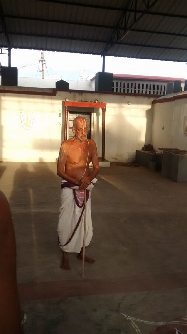 Navalpakkam Srinivasa Perumal Sannadhi Swami Desikan Thirunakshatra utsavam day 1  2015 03