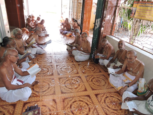 Srirangam Ahobila Mutt Mukkur Azhagiyasingar Thirunakshatra Utsavam day 1-2015-13