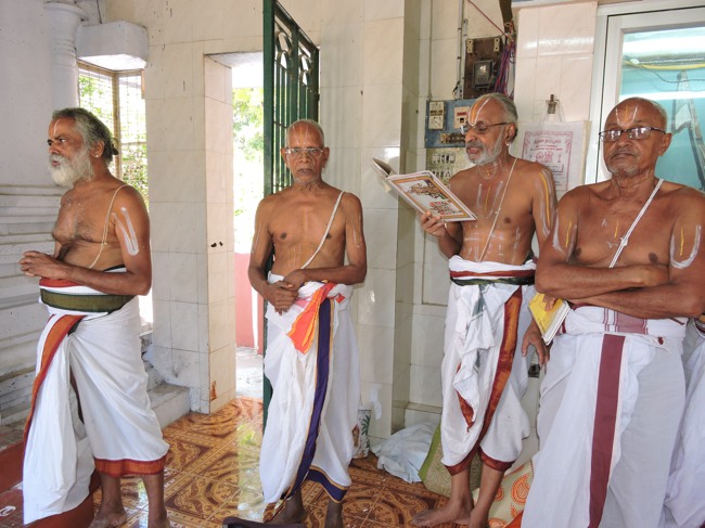 Srirangam Ahobila Mutt Mukkur Azhagiyasingar Thirunakshatra Utsavam day 1-2015-25