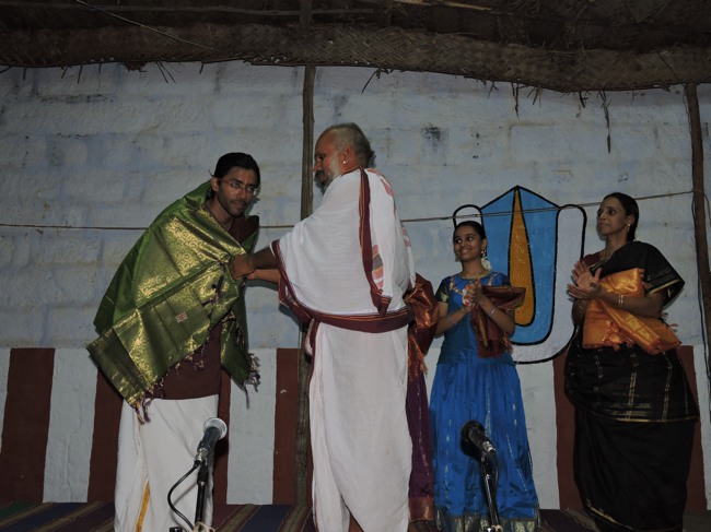 Srirangam Ahobila Mutt Mukkur Azhagiyasingar Thirunakshatra Utsavam day 1-2015-44