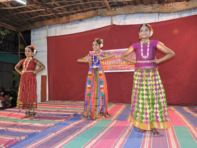 Srirangam Ahobila Mutt Mukkur Azhagiyasingar Thirunakshatra Utsavam day 3 Evening dance & drama-2015-30