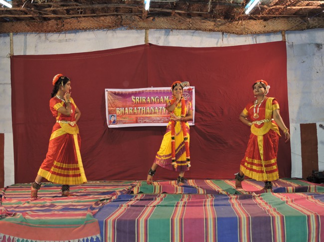 Srirangam Ahobila Mutt Mukkur Azhagiyasingar Thirunakshatra Utsavam day 3 Evening dance & drama-2015-41