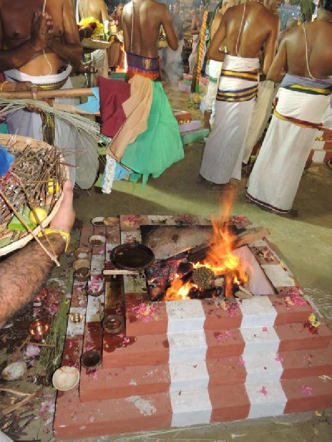 Srirangam Kovil 11 Gopurams and 43 Sannadhi Samprokshanam 2015 09