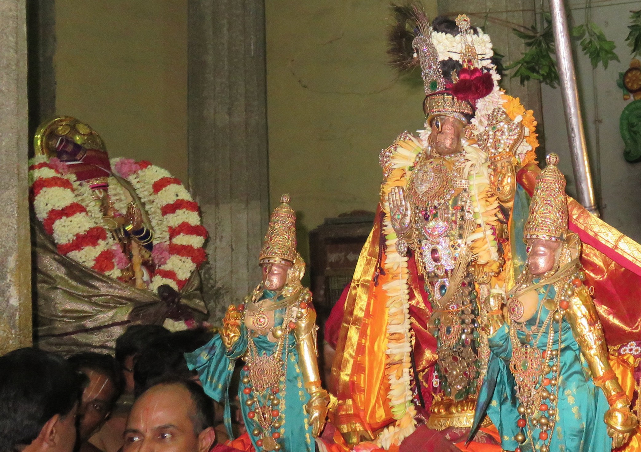 Swami Desikan Mangalasasanam at Kanchi perumal kovil 2015