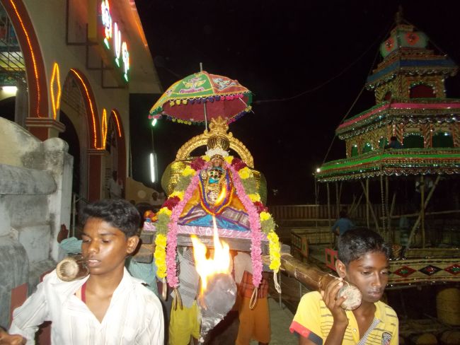 Therazhundur Sri Amaruviappan Sannadhi Padithurai purappadu   2015-01.jpg