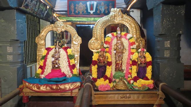 Thiruvelukkai Sri Azhagiya Singaperumal  Temple Uriyadi Purappadu -2015 01