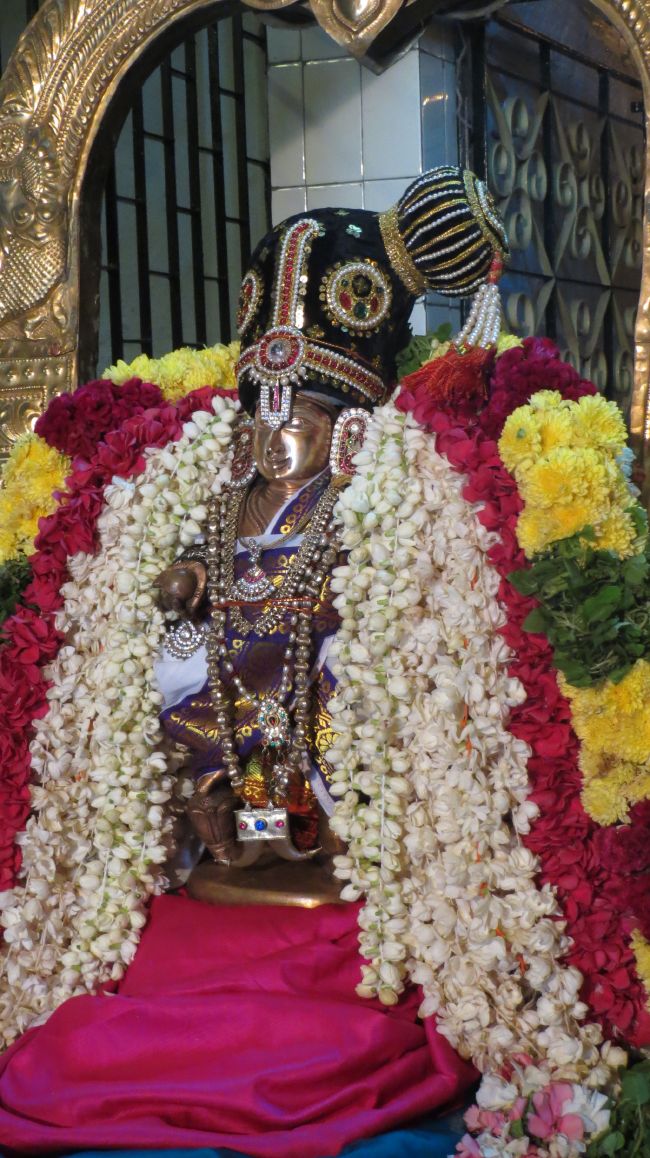 Thiruvelukkai Sri Azhagiya Singaperumal  Temple Uriyadi Purappadu -2015 03