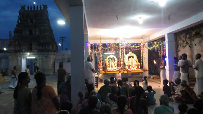 Thiruvelukkai Sri Azhagiya Singaperumal  Temple Uriyadi Purappadu -2015 33