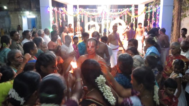 Thiruvelukkai Sri Azhagiya Singaperumal  Temple Uriyadi Purappadu -2015 35