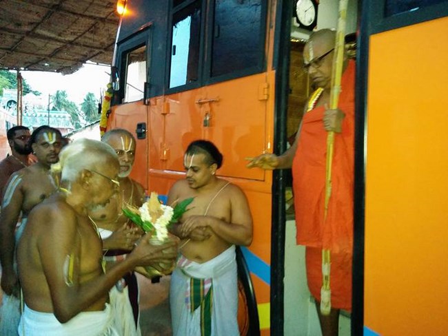 HH 46th Srimad Azhagiyasingar Vijayam to Srirangam Dasavatara Sannidhi12