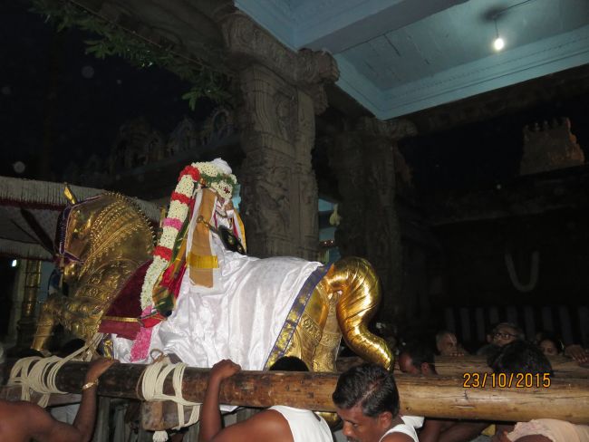 Kanchi Perumal Kovil Vijayadasami Parvettai Utsavam 2015-10.jpg