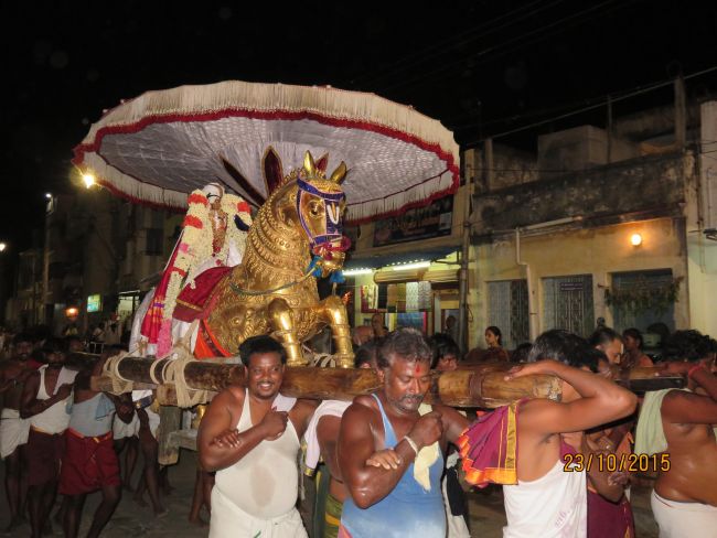Kanchi Perumal Kovil Vijayadasami Parvettai Utsavam 2015-23.jpg
