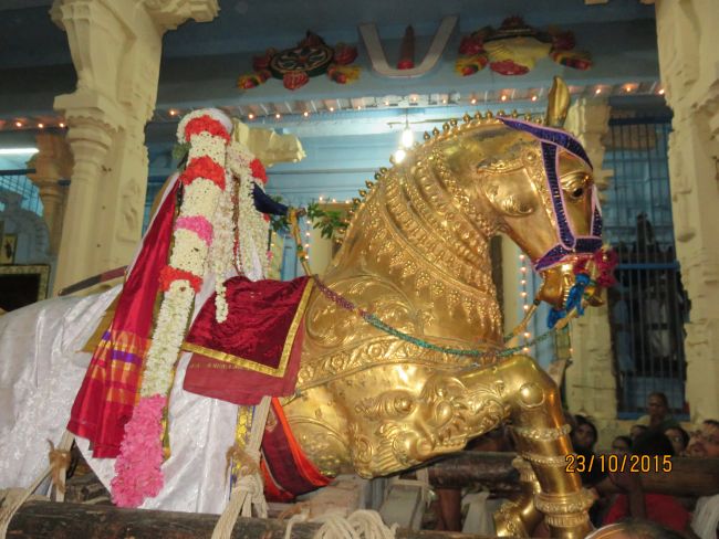 Kanchi Perumal Kovil Vijayadasami Parvettai Utsavam 2015-41.jpg