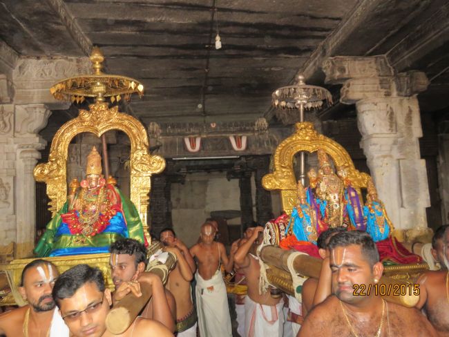 Kanchi Sri Devaperumal Sannadhi Mahanavami Morning Purappadu- 2015-15.jpg