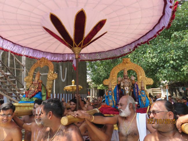 Kanchi Sri Devaperumal Sannadhi Mahanavami Morning Purappadu- 2015-23.jpg