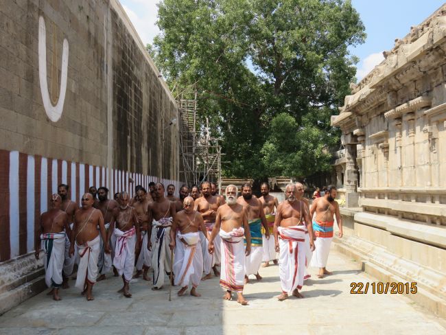 Kanchi Sri Devaperumal Sannadhi Mahanavami Morning Purappadu- 2015-27.jpg