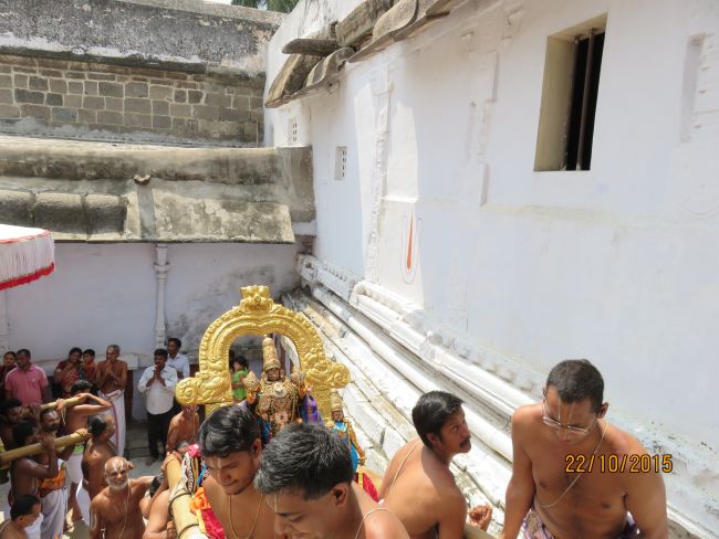 Kanchi Sri Devaperumal Sannadhi Mahanavami Morning Purappadu- 2015-40.jpg
