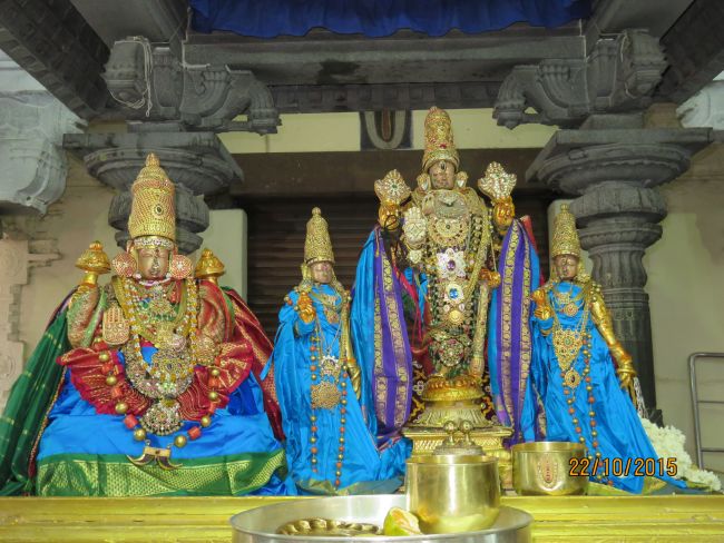 Kanchi Sri Devaperumal Sannadhi Mahanavami Morning Purappadu- 2015-52.jpg