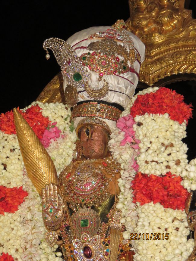 Kanchi Sri Devaperumal Sannadhi Mahanavami evening Purappadu- 2015-21.jpg