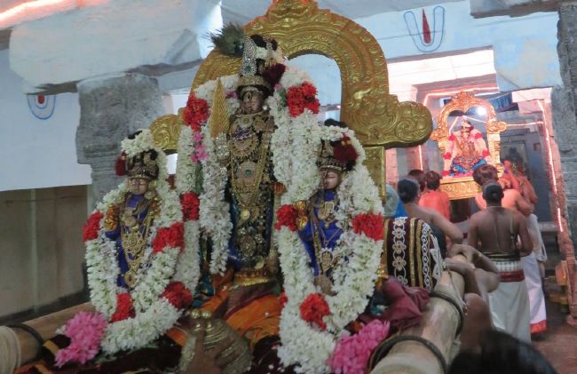 Kanchi Sri Devaperumal Sannadhi Poigai Azhwar Avatara Utsavam- 2015-17.jpg