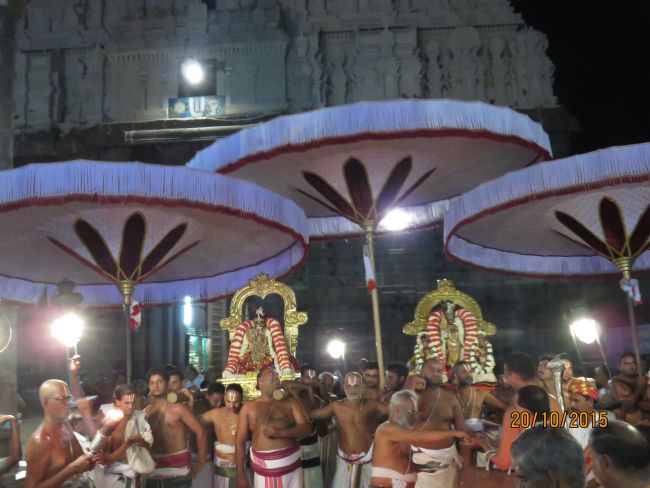 Kanchi Sri Devaperumal sannadhi navarathri utsavam day 9- 2015-09.jpg