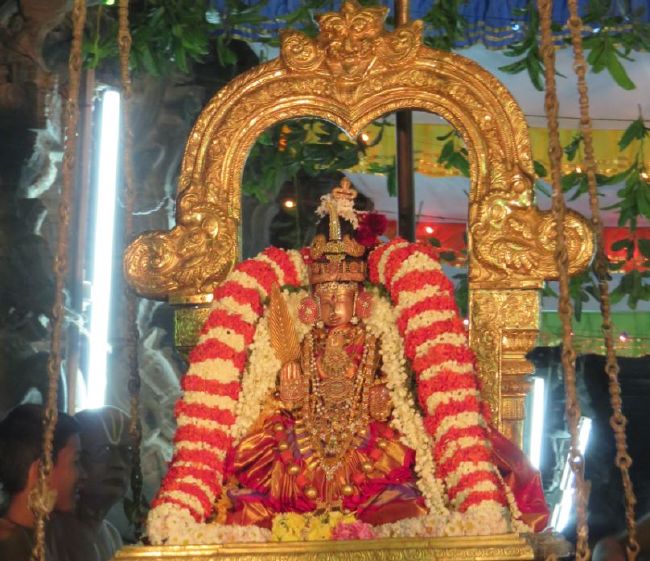 Kanchi Sri Devaperumal sannadhi navarathri utsavam day 9- 2015-10.jpg