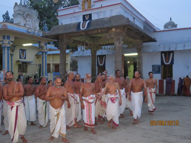 Kanchi Sri Devarajaswami Temple Manmadha Purattasi Pournami Purappadu 2015-05.jpg